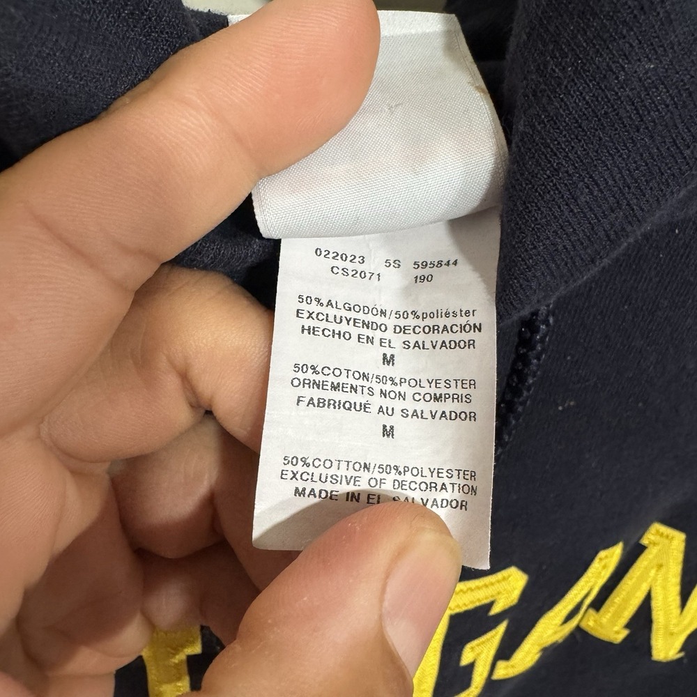 Champion Michigan Football Hoodie Size Medium Embroidered Wolverines NCAA Sports - Picture 10 of 10